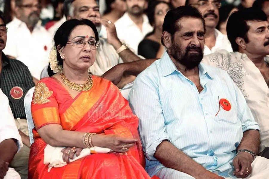 കറുത്തമ്മാ..കറുത്തമ്മയ്ക്ക് എന്നെ വിട്ടുപോകാന്‍ കഴിയുമോ ? മധുസാറിന് ലഭിക്കുന്ന അംഗീകരമാണ് ആ ഡയലോഗ്