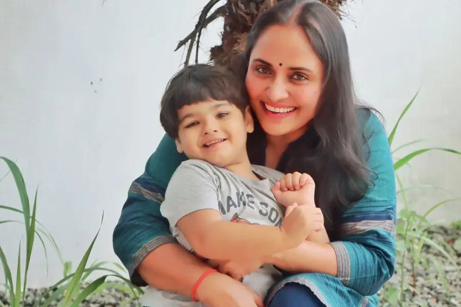 ങാമാ എന്ന വിളി കേട്ടില്ലേല് നീലൂ എന്ന് നീട്ടിവിളിക്കും, ഉപ്പും മുളകിലും ബാലു വിളിക്കുന്ന പോലെ
