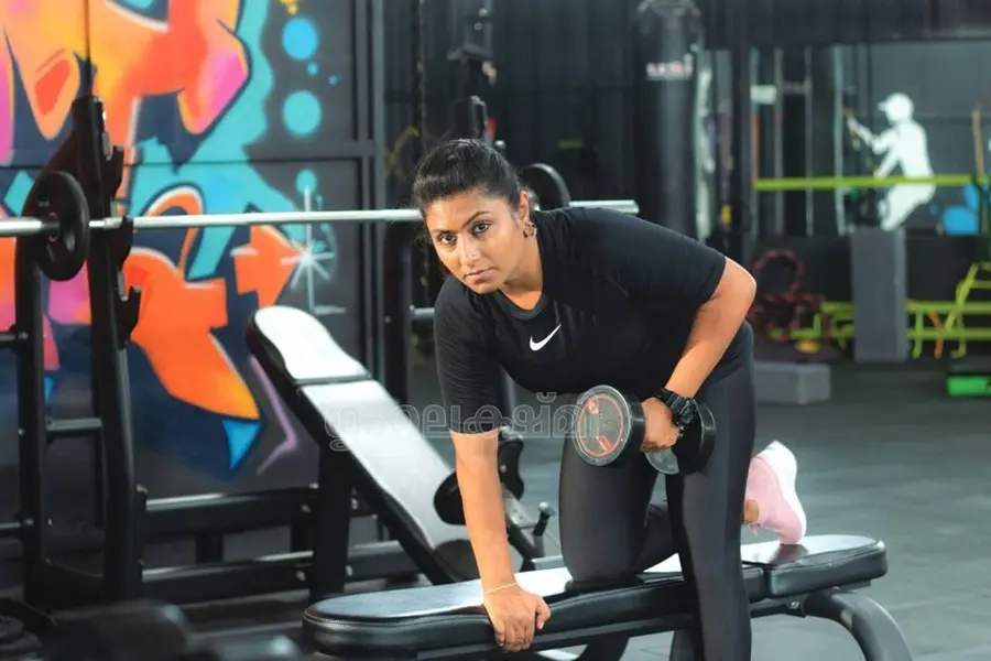സ്തനാര്ബുദത്തെ തോല്പ്പിച്ച് ഫിറ്റ്നെസ് ചാമ്പ്യന് പട്ടത്തിലേക്ക്