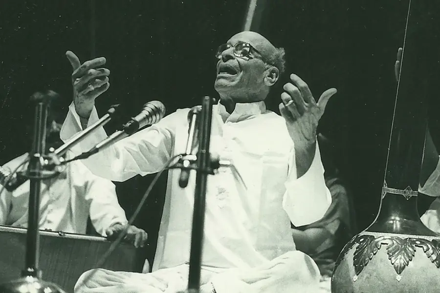 അവര്‍ക്ക് ഇംഗ്ലീഷുമാത്രമേ അറിയു,അച്ഛന് ഇംഗ്ലീഷറിയില്ല; പക്ഷേ സംഗീതത്തിന് ഭാഷയില്ലല്ലോ