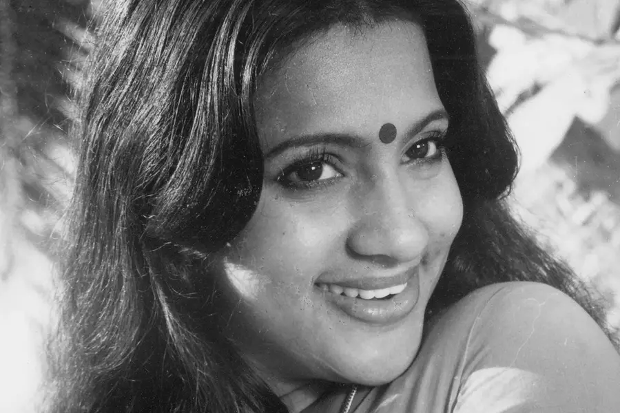 'സീമ ഗര്ഭിണിയാണ്, ഷൂട്ടിങ്ങിന് വരാന് കഴിയില്ല'; ഐ.വി. ശശി പറഞ്ഞു