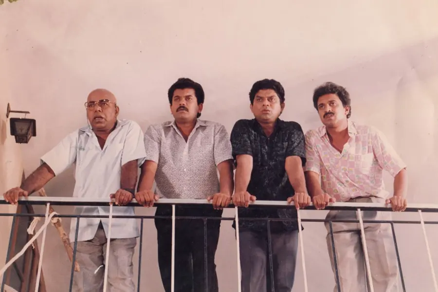 കെ. എസ്. എച്ച്. എ. ഷൂ = കേശു. തിലകന് തകര്ത്താടിയ ഹാസ്യവേഷം