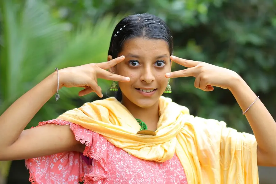 ക്ഷേത്രകലകളെ സ്‌നേഹിച്ച മുസ്ലീം പെണ്‍കുട്ടി; കഥകളിയില്‍ ചരിത്രം കുറിക്കാന്‍ സാബ്രി