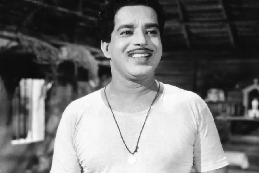 ശരീരം നിറയെ വെള്ളപ്പാടുകള്, പുലിയുമായി ഗുസ്തിപിടിച്ചതാണെന്ന് മറുപടി