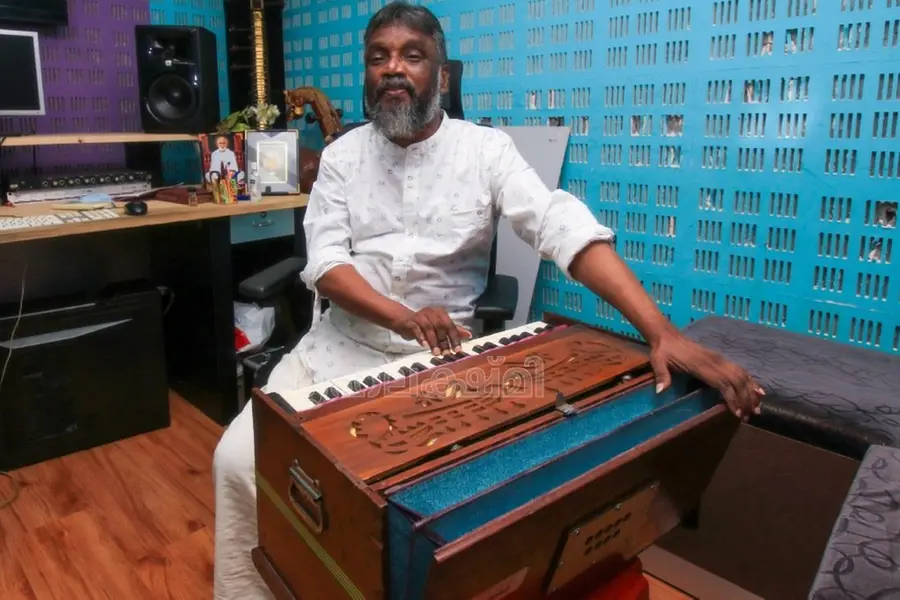 എ.ആര്‍.റഹ്മാന്റെ ആ പാട്ട് കേട്ടപ്പോള്‍ ഞാന്‍ പഴഞ്ചനായോ എന്ന് തോന്നി, അങ്ങനെ 'രാക്ഷസി' പിറന്നു..