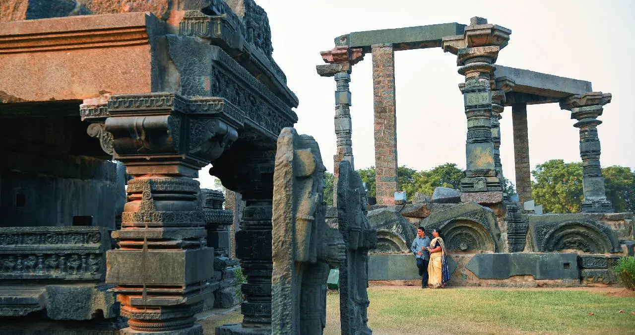 വാറങ്കല്‍ ഫോര്‍ട്ടിലെ കാഴ്ച: ഫോട്ടോ -മധുരാജ്