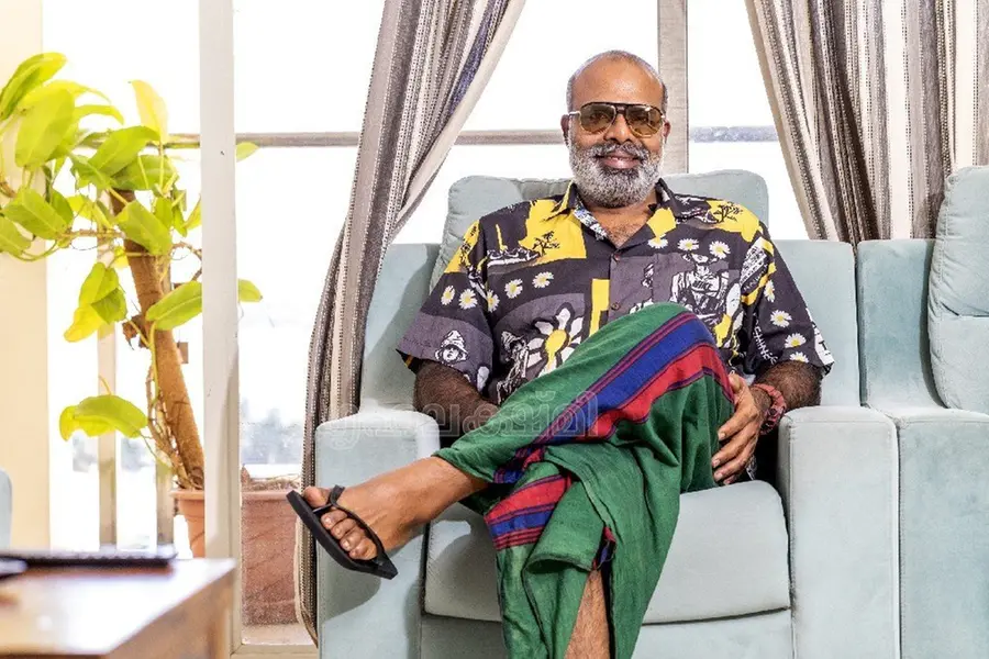 സംവിധാനം സ്വപ്നമാണ്, പക്ഷേ കണ്ഫ്യൂഷനുണ്ട്- ചെമ്പന് വിനോദ് ജോസ്