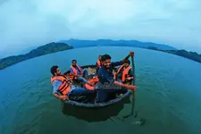 കുട്ടവഞ്ചിയിലേറാം, കാടിന്റെ കുളിര് പുതയ്ക്കാം... ചിമ്മിനി വിളിക്കുന്നു