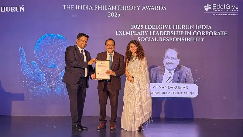 Nandakumar honoured with 2025 EdelGive Hurun India - Exemplary Leadership in Corporate Social Responsibility Award
