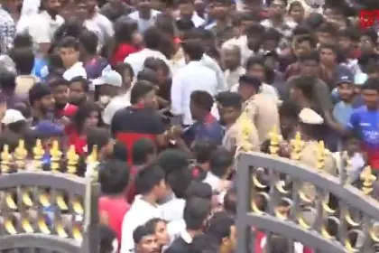 Stampede at Chinnaswamy stadium during RCB victory parade; Atleast 11