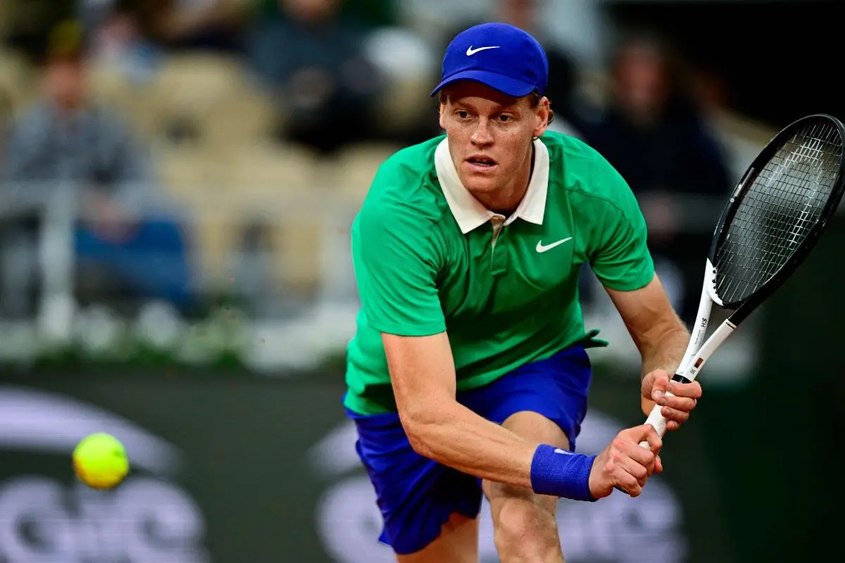 Italy's Jannik Sinner plays a backhand return to Kazakhstan's Alexander Bublik during their quarter-final men's singles match on day 11 of the French Open tennis tournament on Court Philippe-Chatrier at the Roland-Garros Complex in Paris on June 4, 2025. | Photo :  AFP