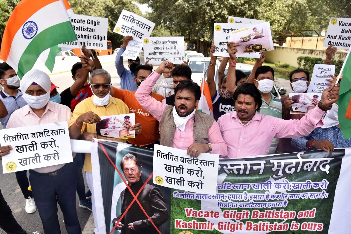 Members of Hindu Sena hold placards and shout slogans during a protest against Pakistan over illegal annexure of Gilgit Baltistan (File photo: ANI)