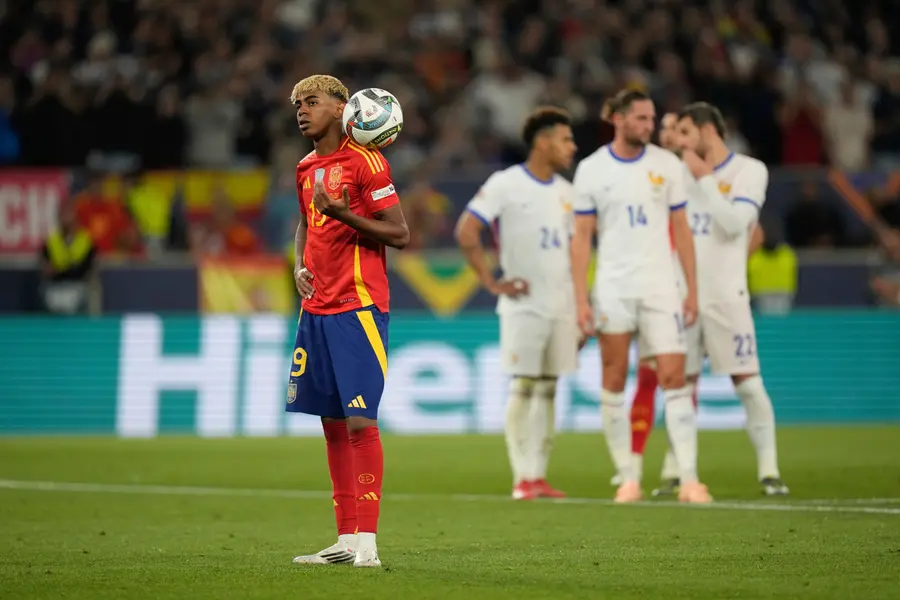 Yamal waits to take a penalty shot during the Nations League semifinal match between Spain and France