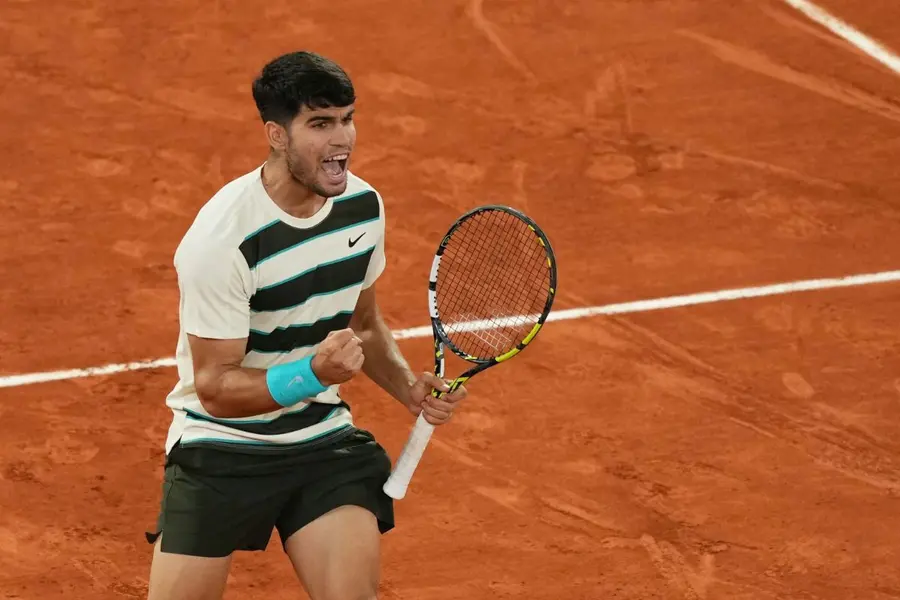 Alcaraz moves into French Open final as Musetti retires in fourth set