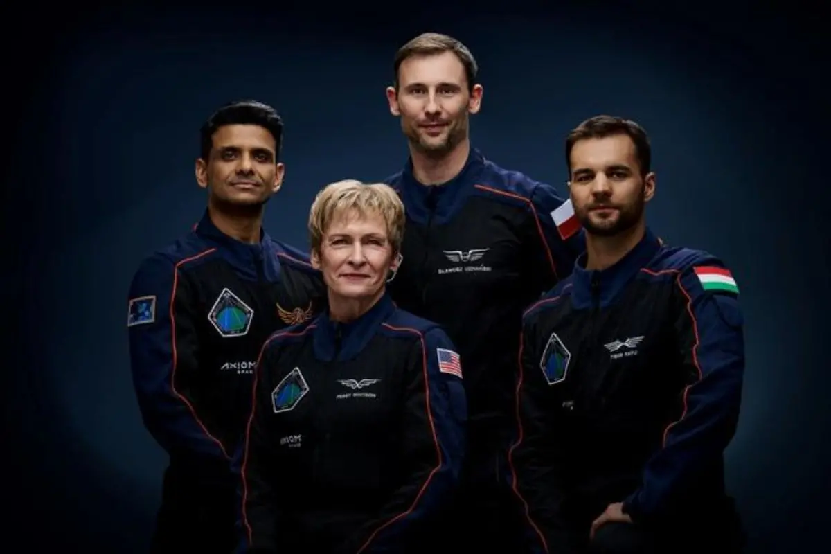 Commander Peggy Whitson, Mission Pilot Shubhanshu Shukla, Mission Specialist Sławosz Uznański-Wiśniewski, Mission Specialist Tibor Kapu