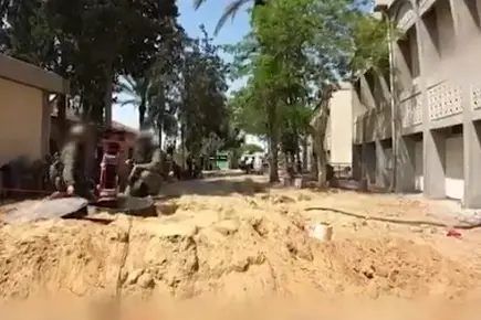 Israel says Hamas operated tunnel under key Gaza medical facility | Video