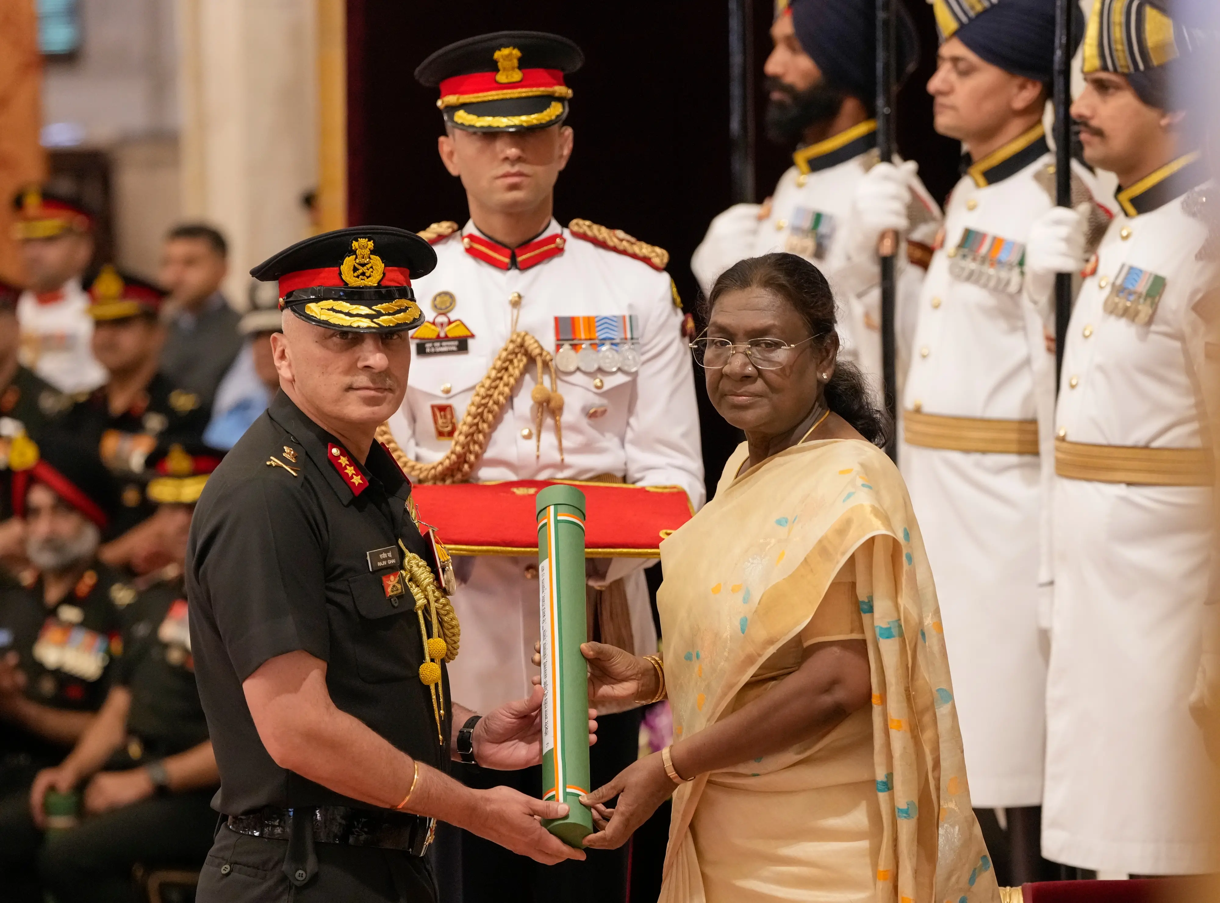 President Droupadi Murmu presents Uttam Yudh Seva Medal (UYSM) to Lieutenant General Rajiv Ghai during the Defence Investiture Ceremony 2025 (Phase II), at Rashtrapati Bhavan, in New Delhi. | Photo: PTI