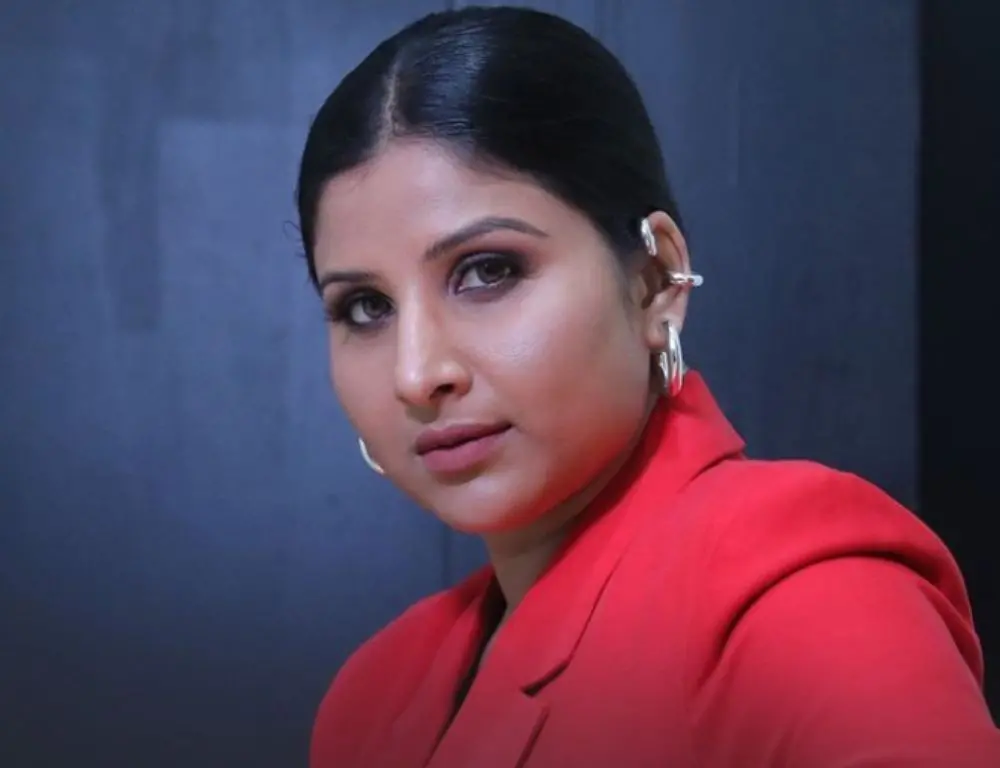 Singer Mangli