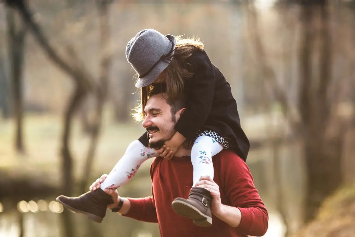 As per a report by the International Journal of Novel Research & Development in 2023, in India, single-mother households still outnumber single-father ones, accounting for 8.2% of the population compared to 2.3% at the national level. Photo: Freepik