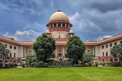 SC denies anticipatory bail to alleged ‘dunki’ agent in ₹65 lakh immigration fraud case