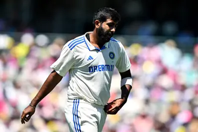 ‘Jasprit play all 5 tests, please please...’ Sunil Gavaskar’s message to Sanjana Ganesan goes viral | WATCH
