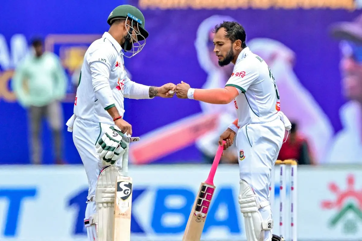 Bangladesh's Litton Das (L) and Mushfiqur Rahim on day 2 of the first test between Bangladesh and Sri Lanka | AFP