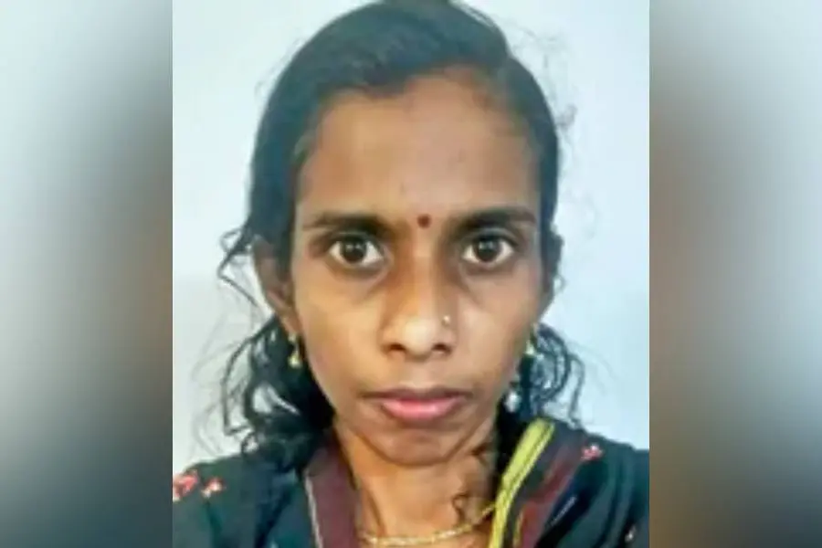 'അശ്വതി അച്ചു'വിന്റെ കെണിയില്വീണത് യുവാക്കള്; പണം തട്ടാന് ഉപയോഗിച്ചത് സഹോദരിമാരുടെ ചിത്രങ്ങള്