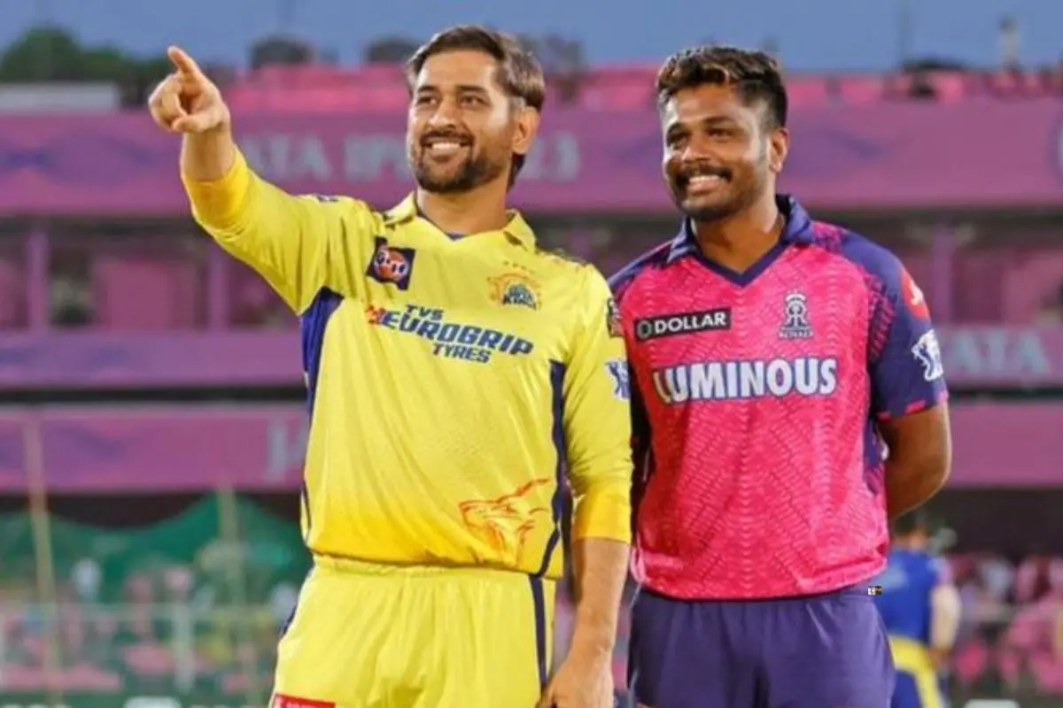 MS Dhoni and Sanju Samson | Photo: ANI