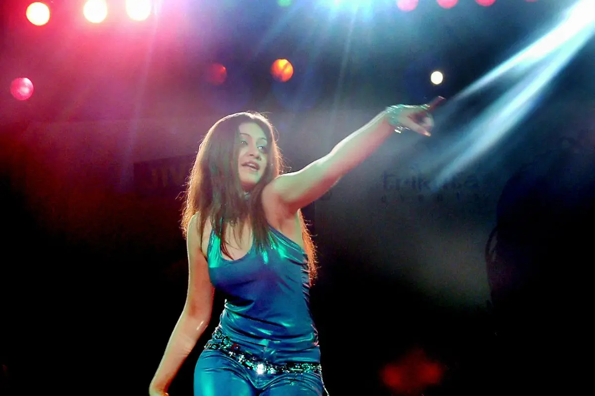 Shefali Jariwala performs at the Karnawati Club in Ahmedabad, western India, 24 May 2003 (File photo: AFP)