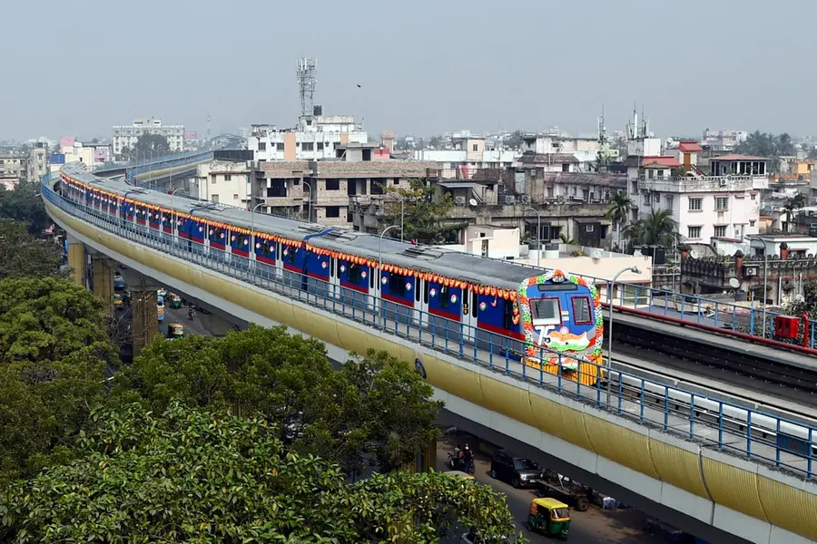 Heavy rains disrupt Kolkata metro services; waterlogging hits key stations