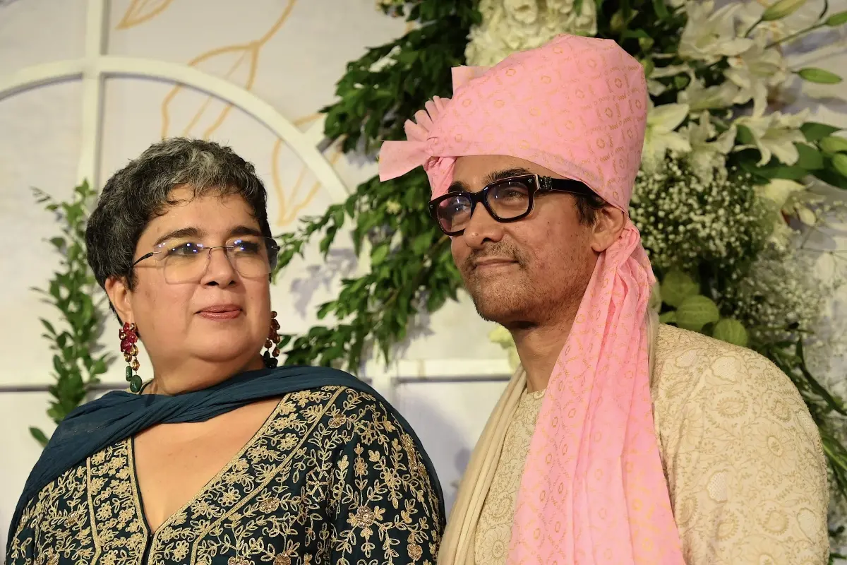 Aamir Khan (R), Reena Dutta | Photo: AFP