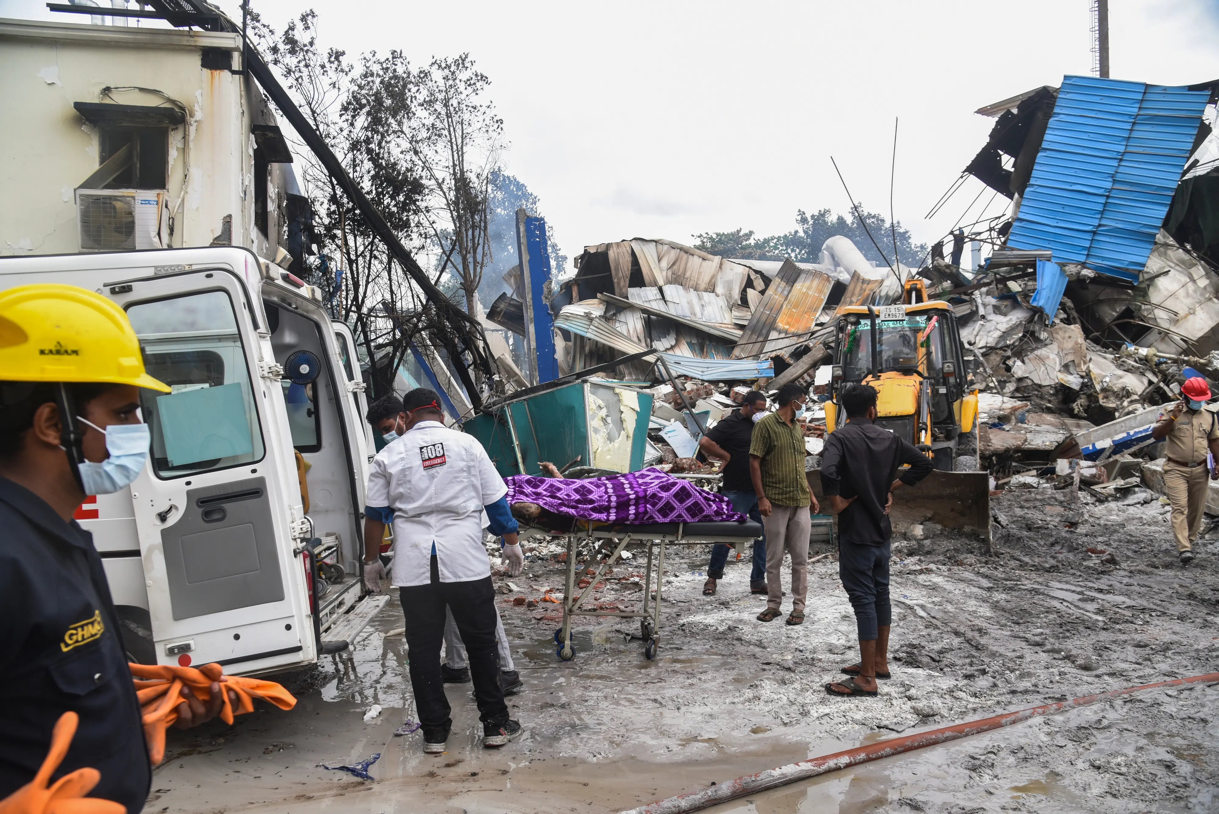 An injured being taken for treatment after an explosion at a pharma plant, at Pashamylaram, in Sangareddy district, Telangana. | Photo: PTI