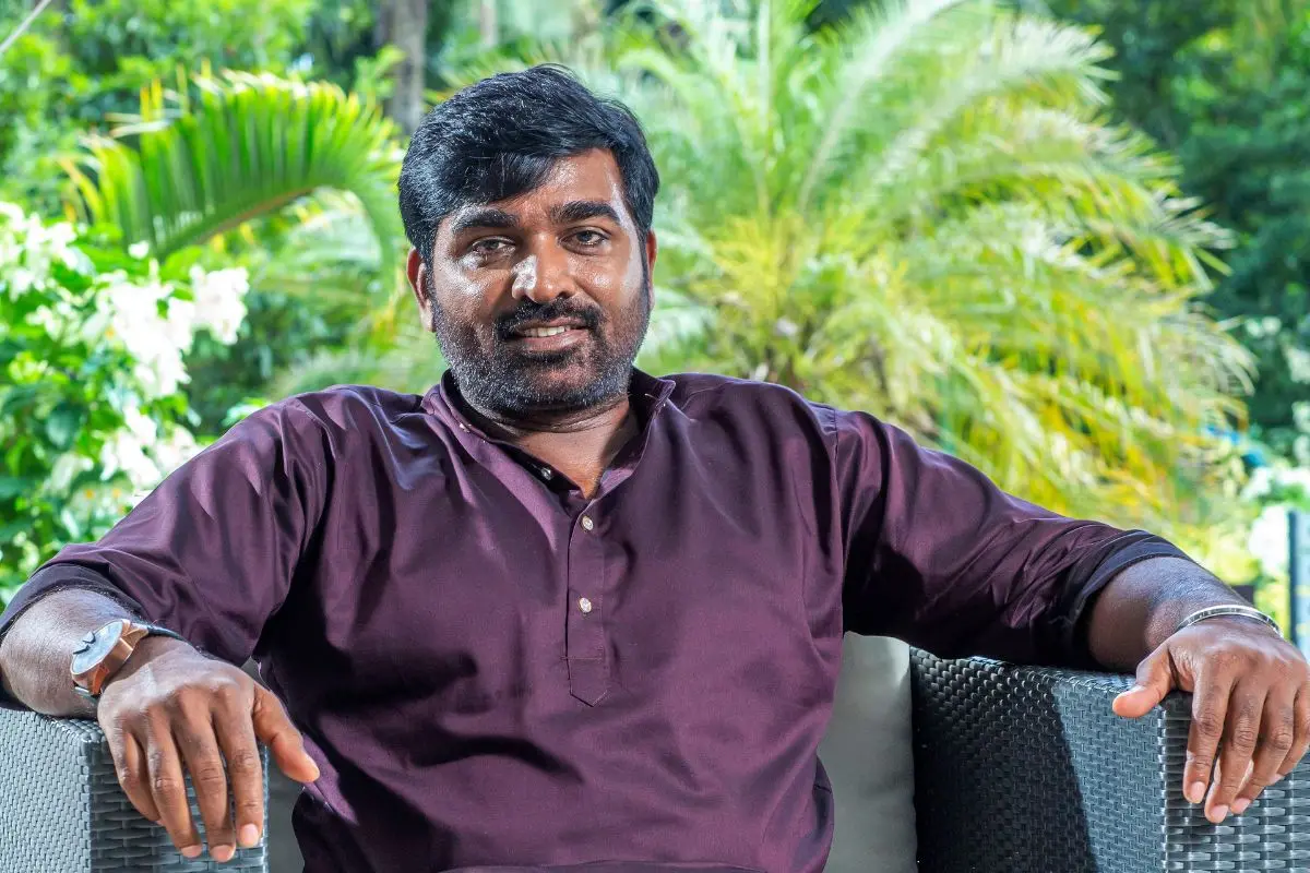 Sethupathi's love story with his wife, Jessy, began online. They became friends through online chatting, and after a whirlwind romance, they got engaged within a week of knowing each other in person. Photo: Sidheekul Akber