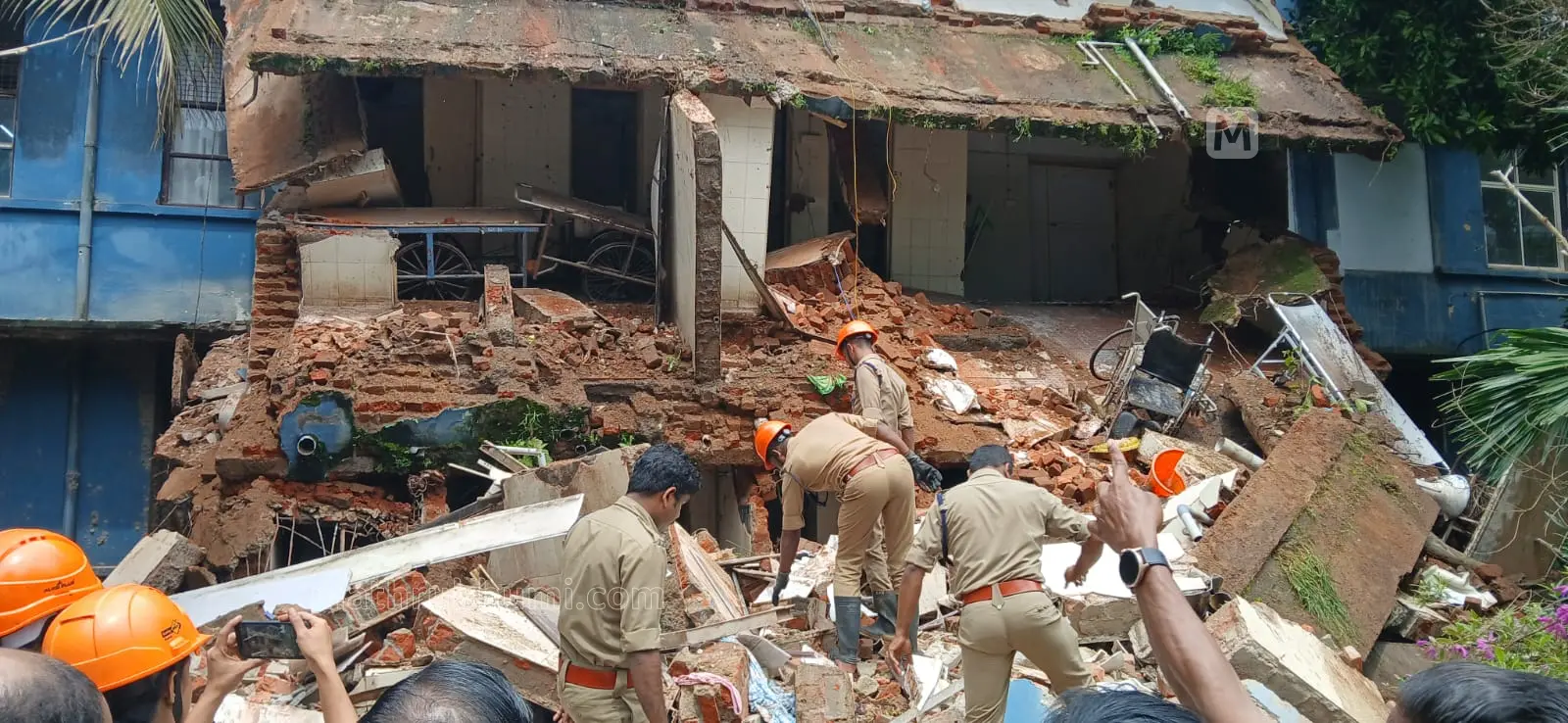 Part of Kottayam Medical College`s orthopaedics ward collapsed