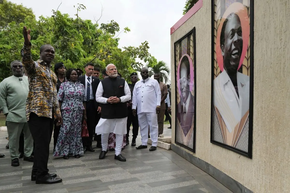 India's Prime Minister Narendra Modi visits the Kwame Nkrumah Memorial Park in Accra, Ghana. | Photo: AP