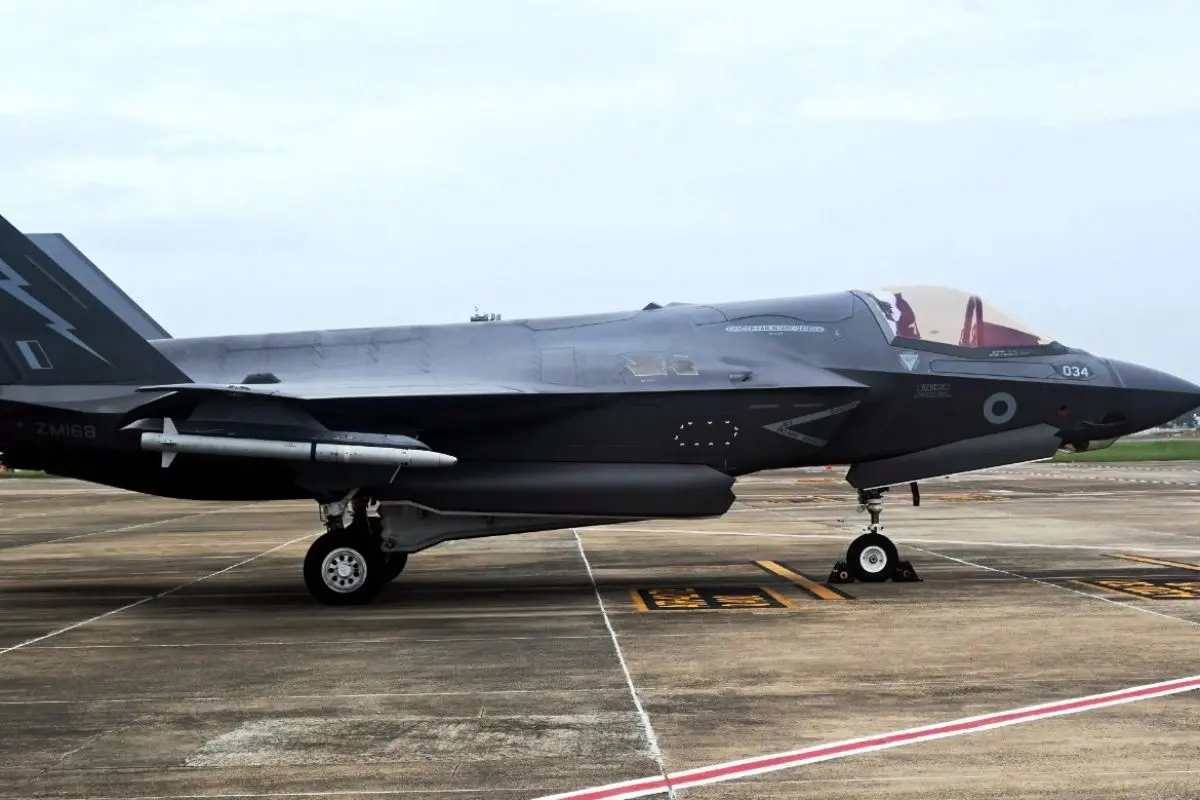 Central Industrial Security Force (CISF) secures the Royal Navy F-35B fighter jet after its emergency landing, at Thiruvananthapuram International Airport. Photo: ANI
