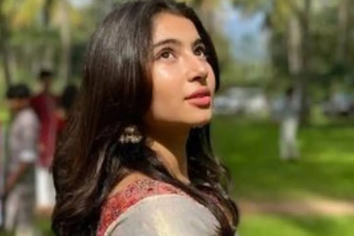 As Sara Arjun steps into her first major adult lead, all eyes are on how she navigates this pivotal transition. Photo: Instagram