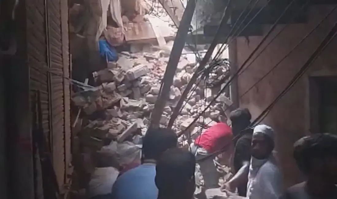 four-story building collapsed in Delhi`s Janata Mazdoor Colony