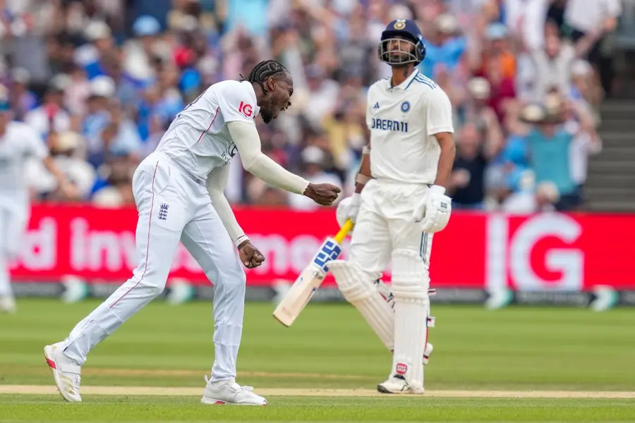 India goes down fighting in Lord’s Test