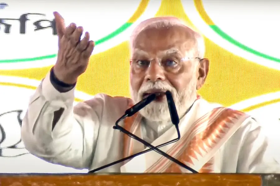 Prime Minister Narendra Modi addresses a public meeting in Durgapur