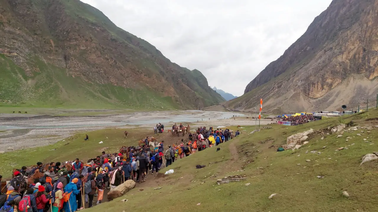 Pilgrims on their way to the Amarnath Cave temple through the Chandanwadi route | File photo: ANI