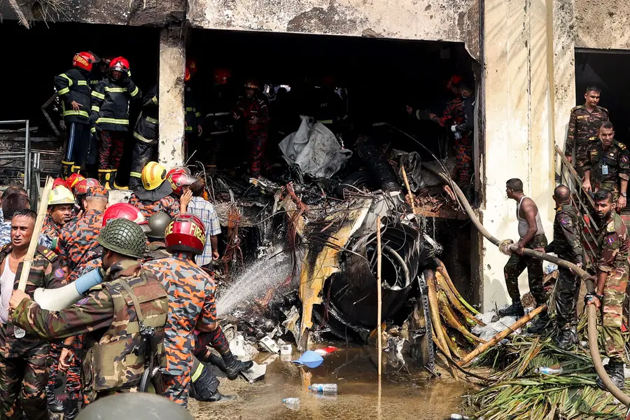 BANGLADESH-DEFENCE-ACCIDENT-CRASH