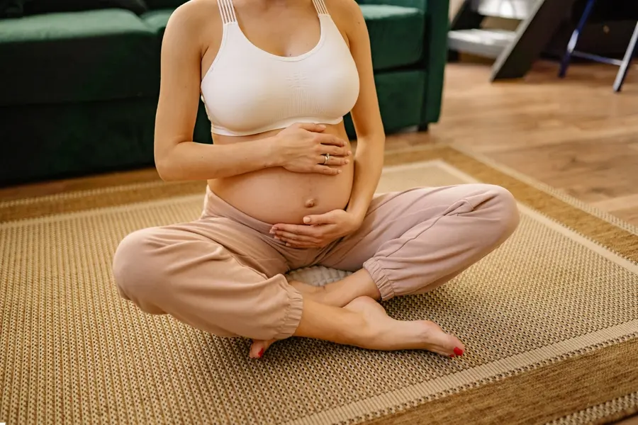 Expecting a baby? Know these 3 common pregnancy complications