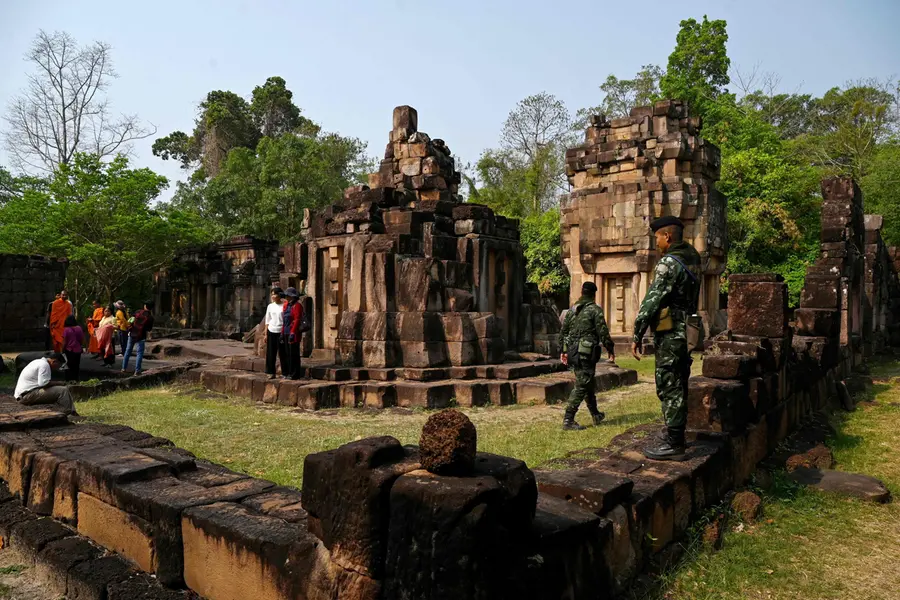 Border closed as Thailand–Cambodia conflict intensifies with rocket and ...