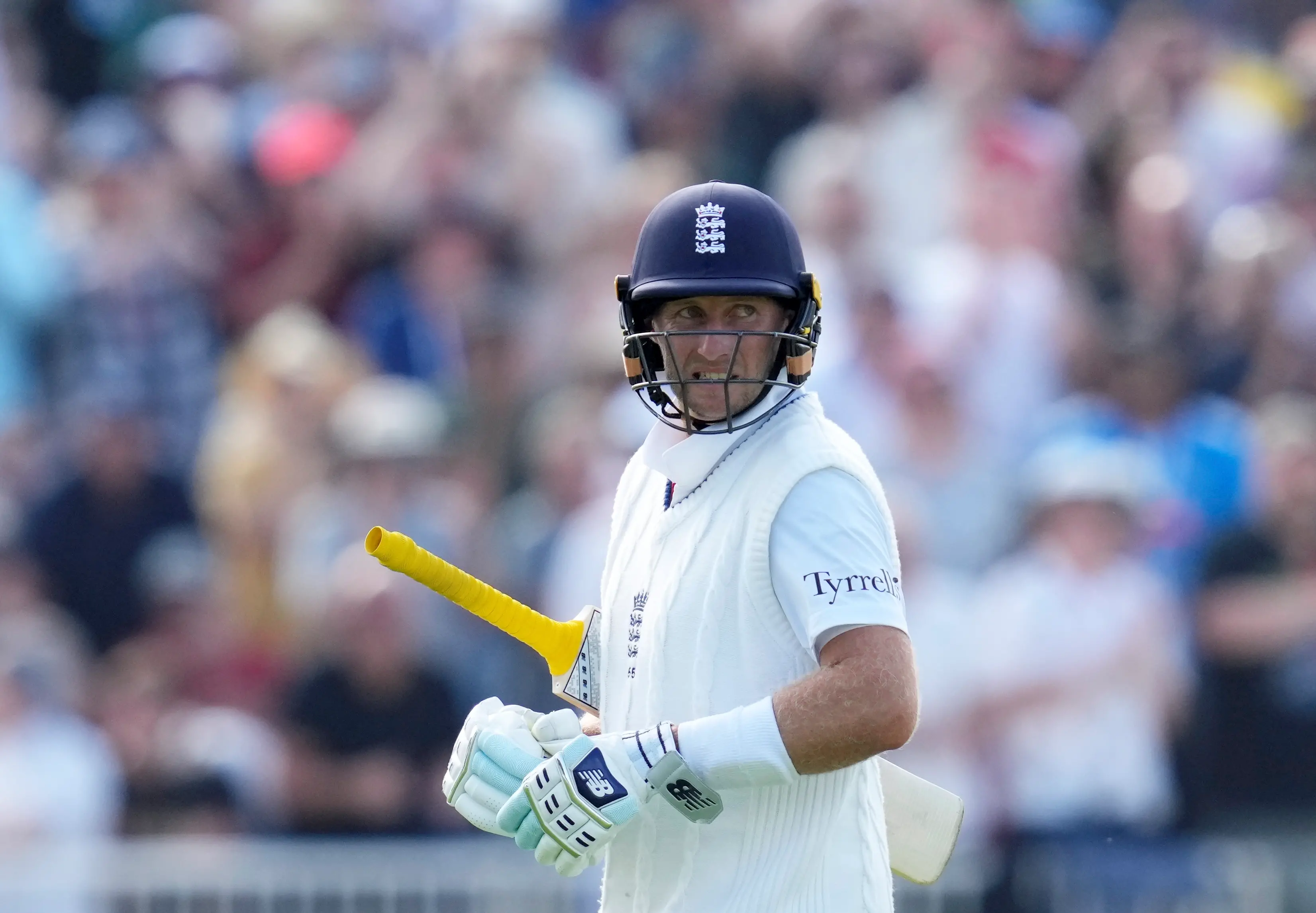 England's Joe Root returns to pavilion after his dismissal by India's Ravindra Jadeja on day three of the fourth test cricket match between India and England | Photo: PTI