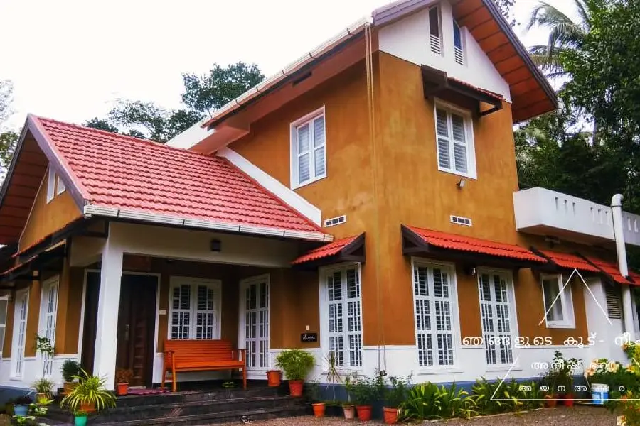 വേനൽച്ചൂടിലും മഞ്ഞിന്റെ കുളിരുണ്ട് ഈ മൺവീട്ടിൽ