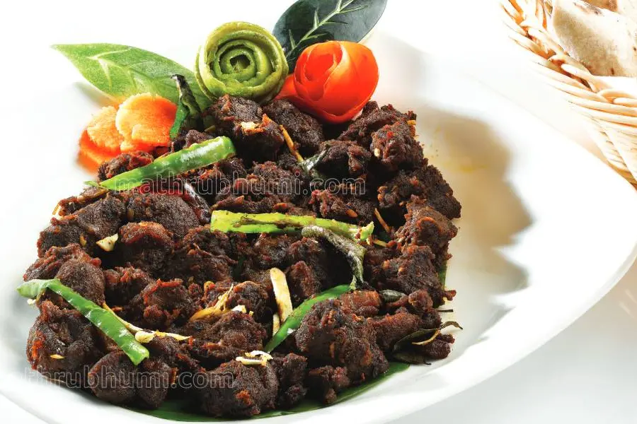 മട്ടണ് വരട്ടിയത് ടേസ്റ്റ് ചെയ്യാം