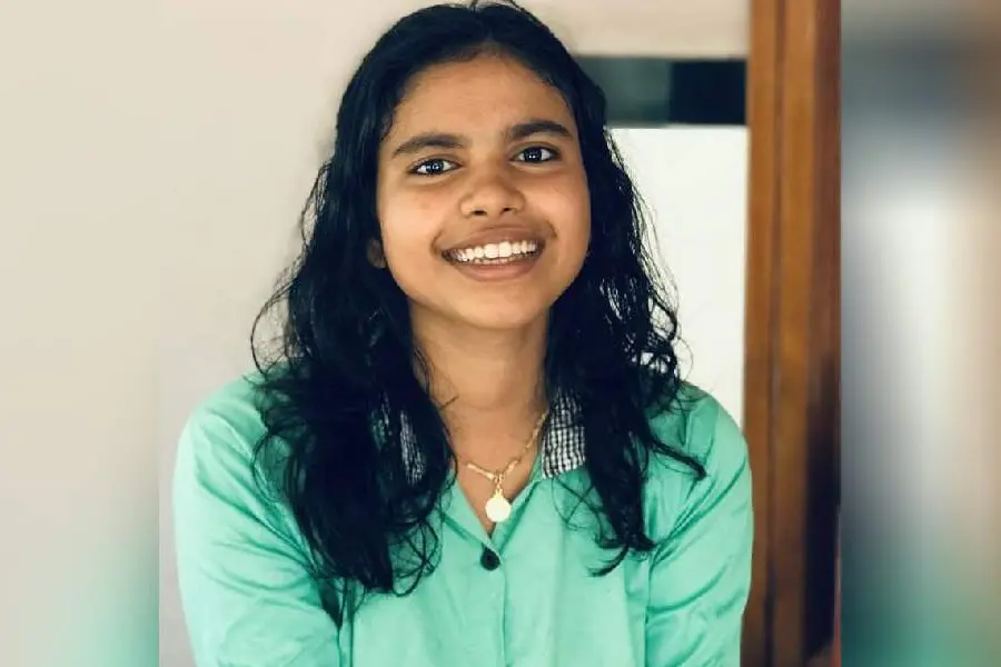 അനുശ്രീക്ക് മുന്നിൽ കാൻസർ മുട്ടുമടക്കി; നീറ്റ് പരീക്ഷയില്‍ മിന്നും ...