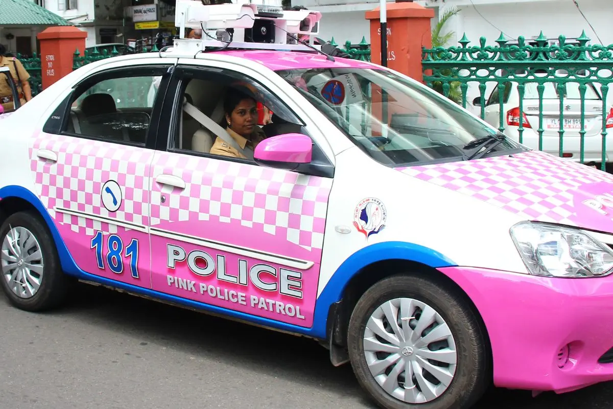 Pink Police Petrol - Kerala police women team|Mathrubhumi archives