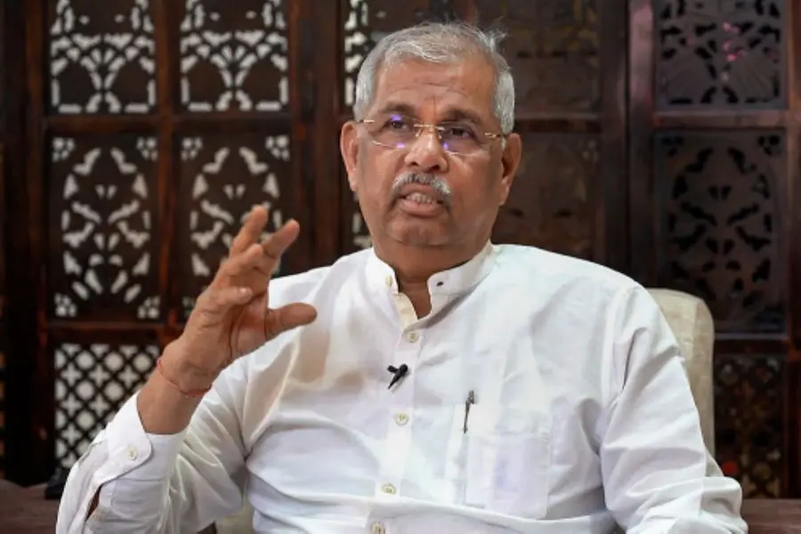 Kerala ministers hold talks with Governor on VC appointment dispute